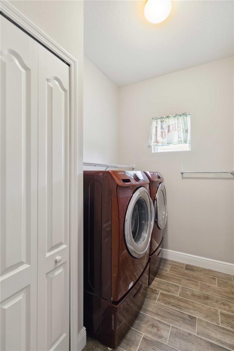 Image 17 of 85 For 11231 Woodlake Way