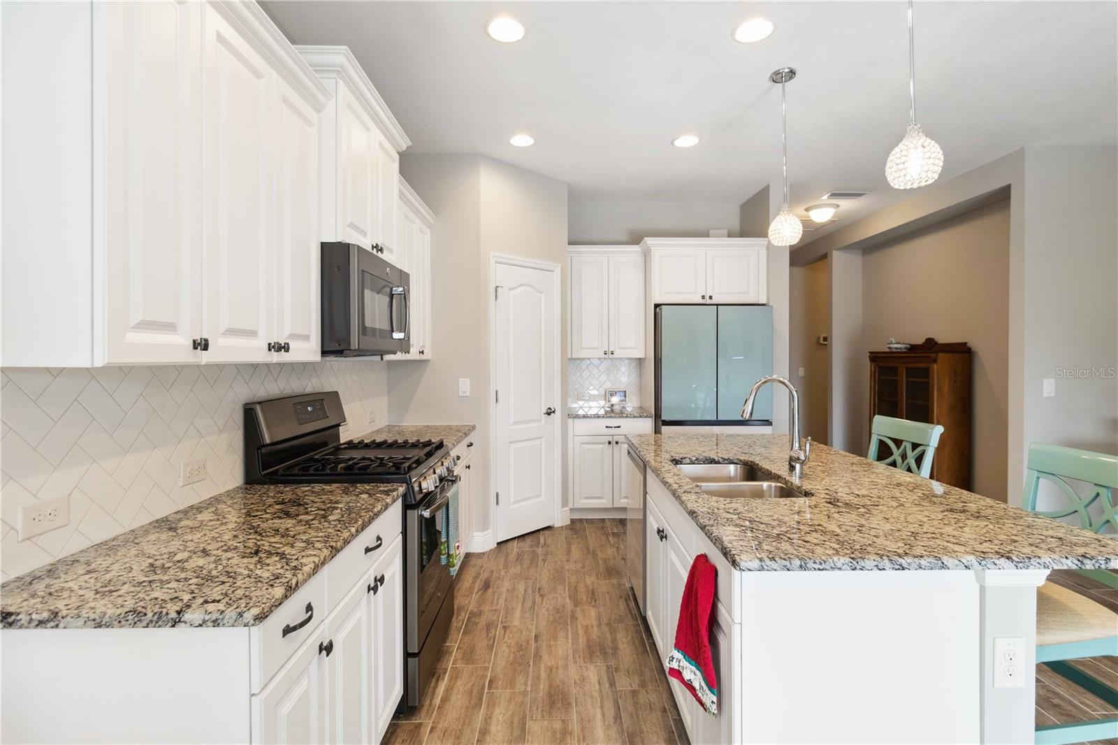 Image 31 of 85 For 11231 Woodlake Way