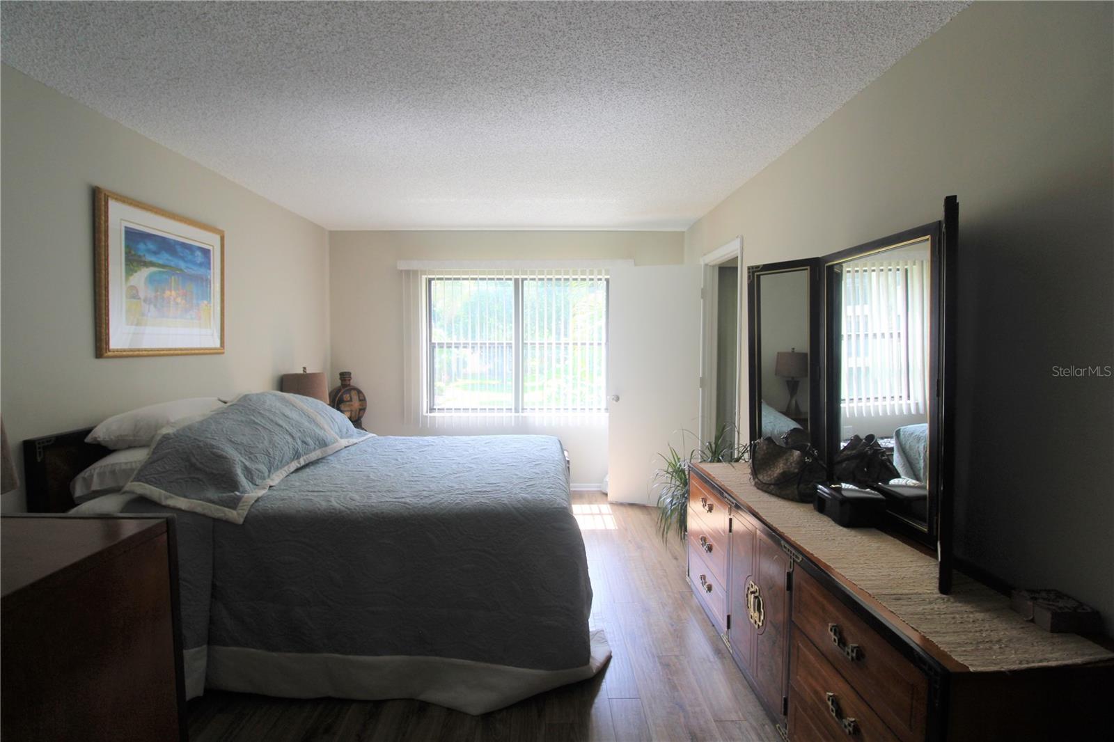 Image 11 of 21 For 425 30th Avenue W C210