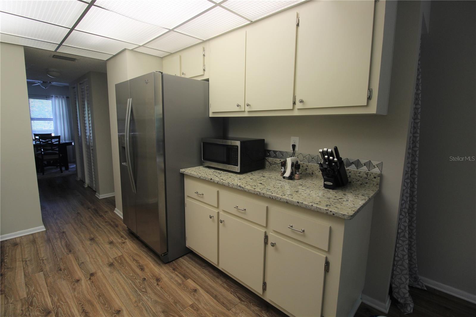 Image 4 of 21 For 425 30th Avenue W C210