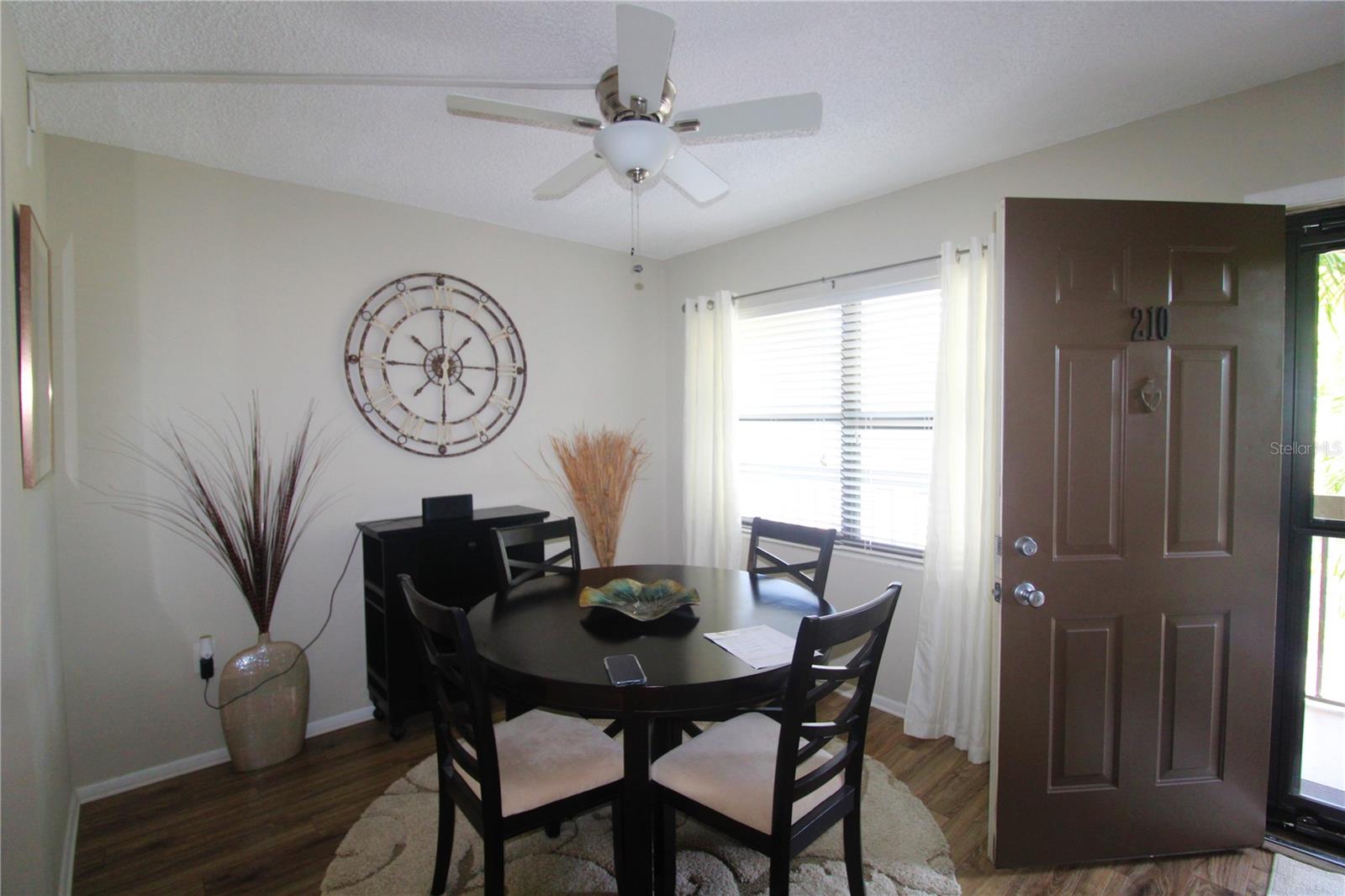 Image 5 of 21 For 425 30th Avenue W C210