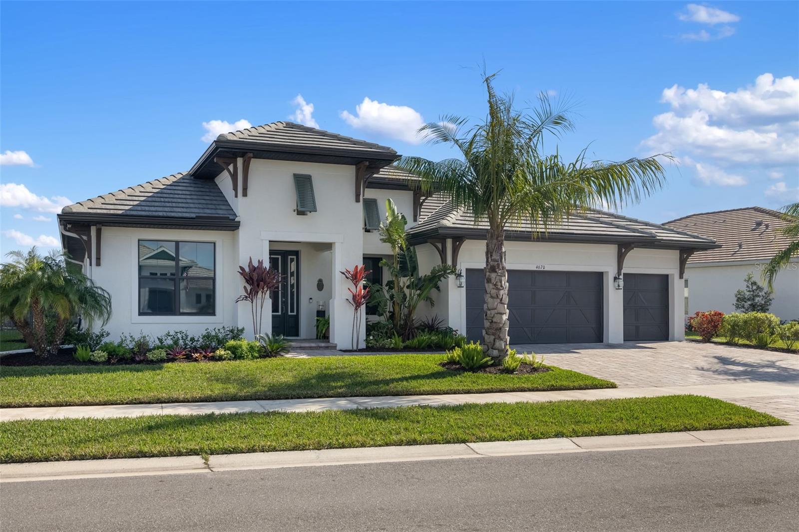 Details for 4670 Antrim Drive, SARASOTA, FL 34240