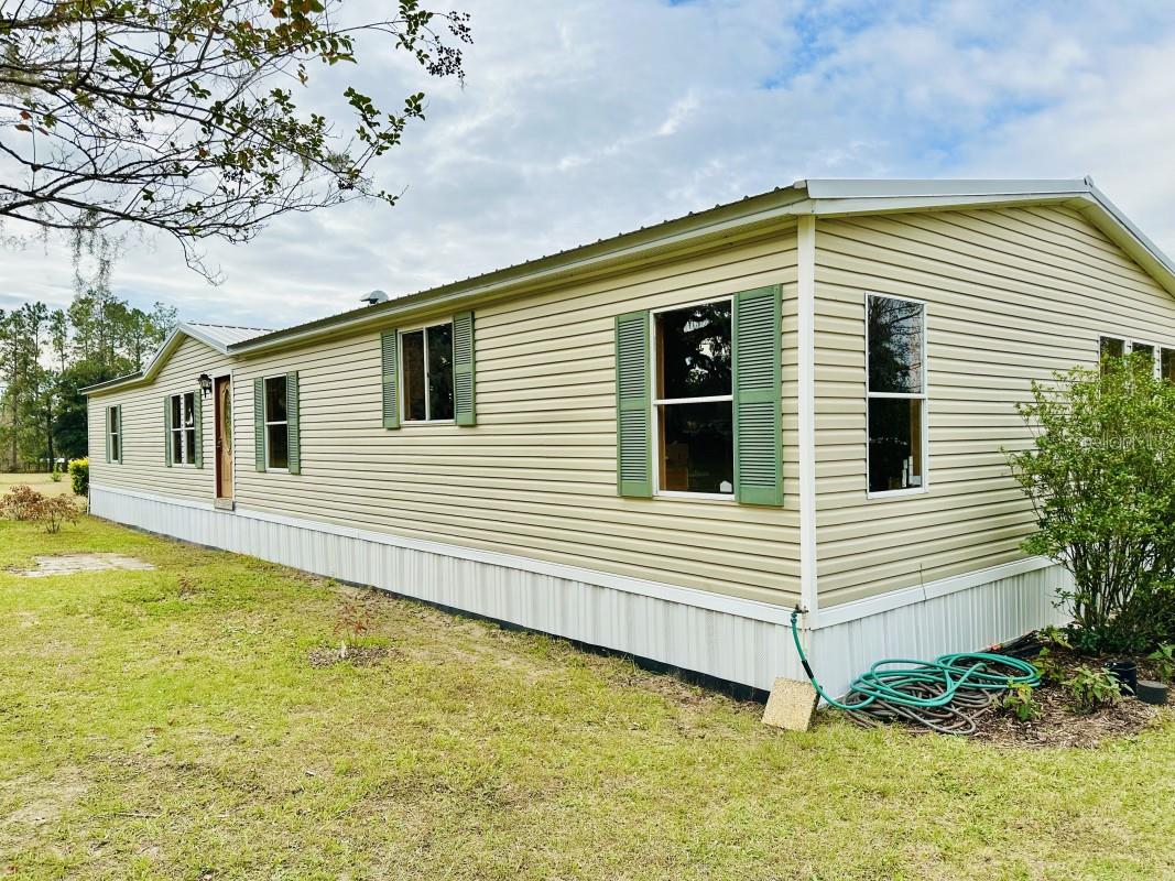 Image 3 of 24 For 18027 149th Place
