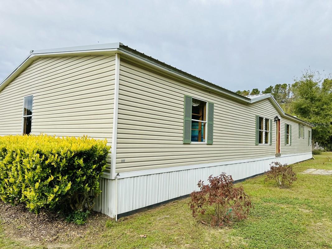 Image 4 of 24 For 18027 149th Place