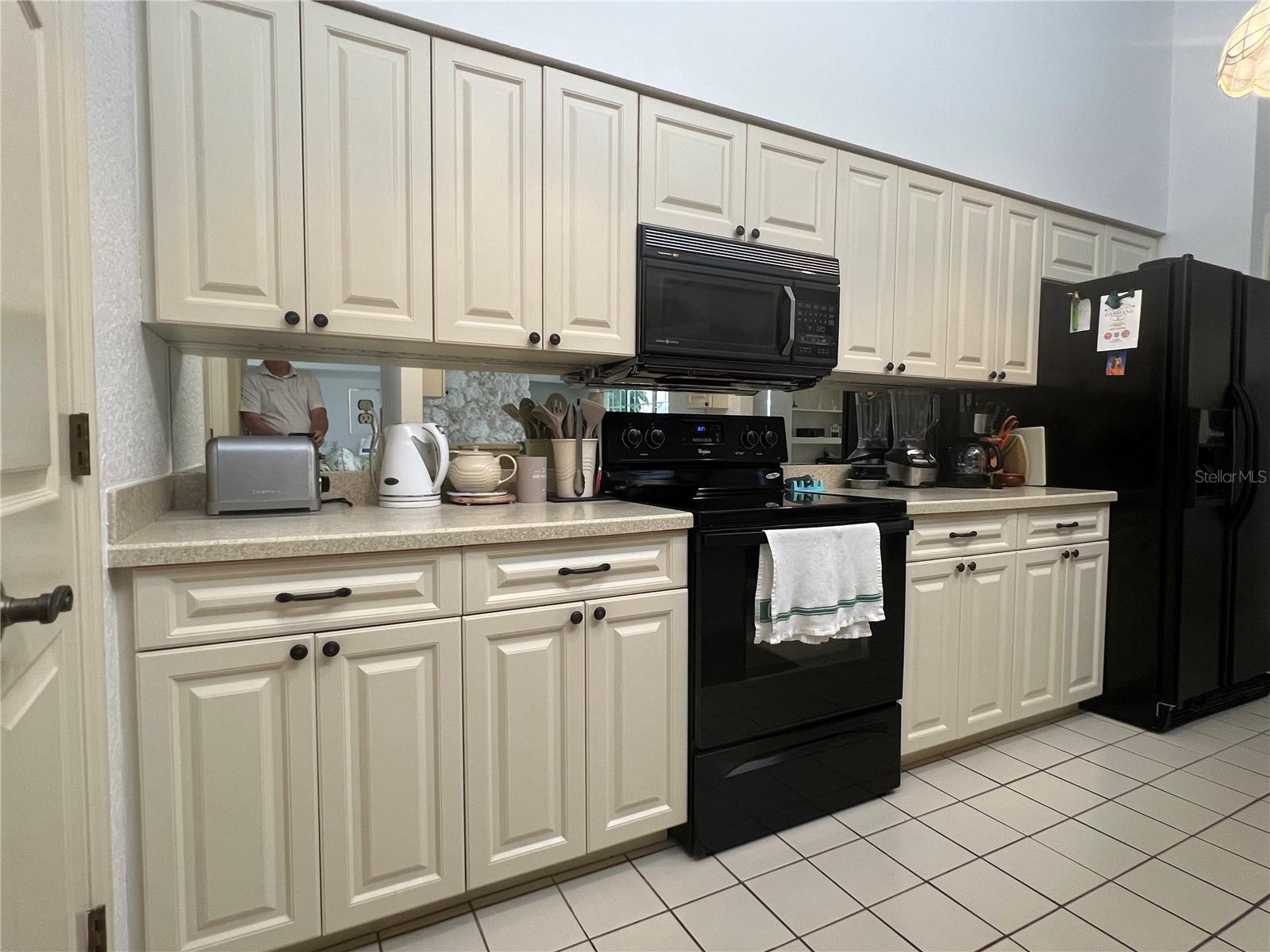 Image 10 of 23 For 26137 Dunedin Ct