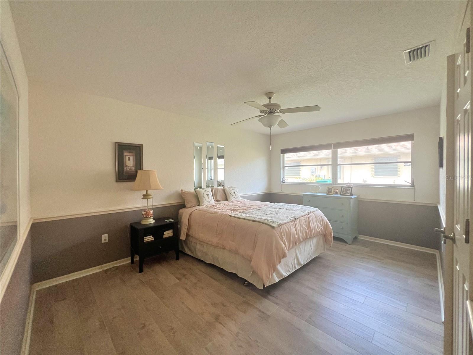 Image 20 of 23 For 26137 Dunedin Ct