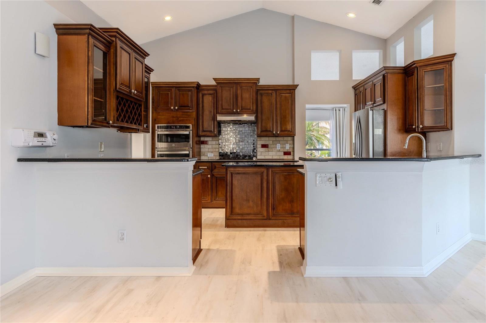 Image 10 of 37 For 1211 Peridot Lane