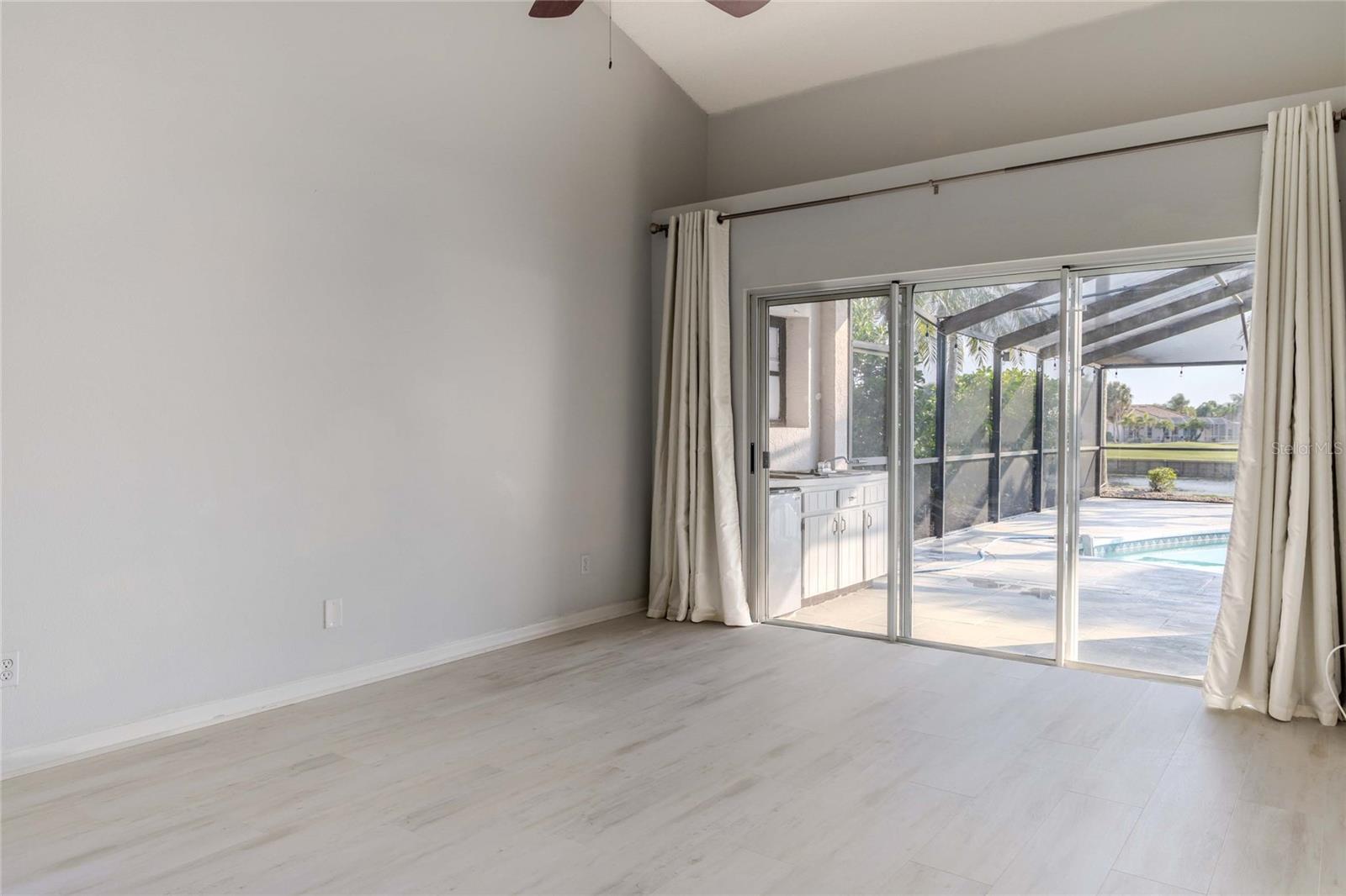 Image 17 of 37 For 1211 Peridot Lane