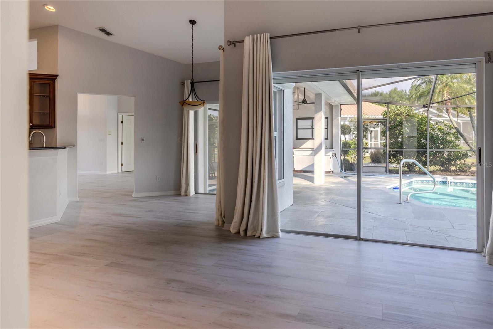 Image 7 of 37 For 1211 Peridot Lane