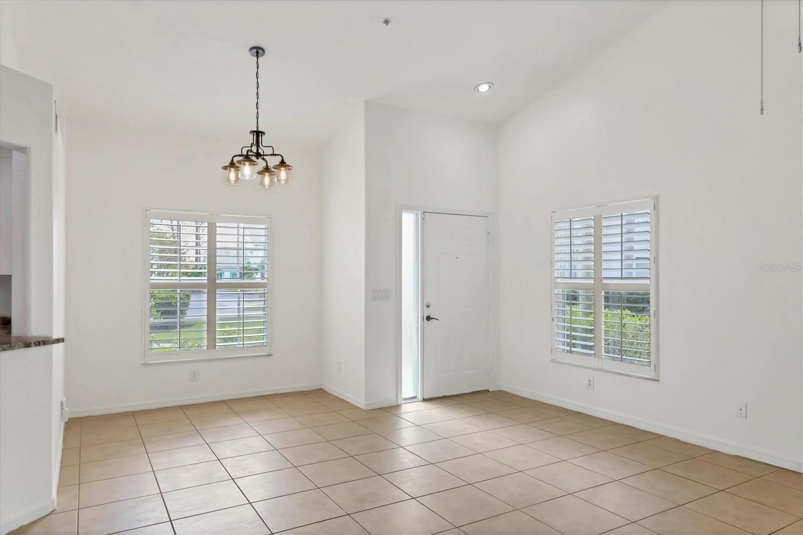 Image 14 of 48 For 6639 Pineview Terrace 6639