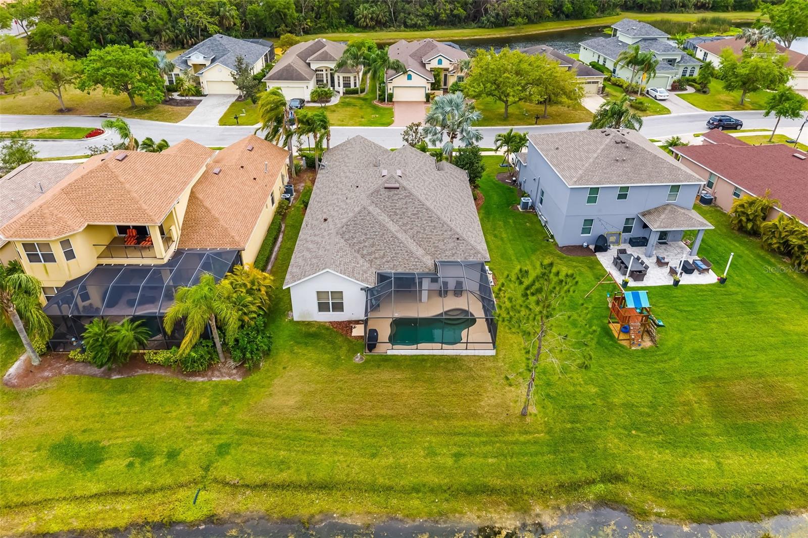 Listing photo id 2 for 12211 Lavender Loop