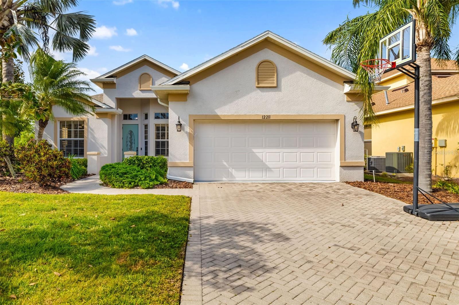 Listing photo id 5 for 12211 Lavender Loop