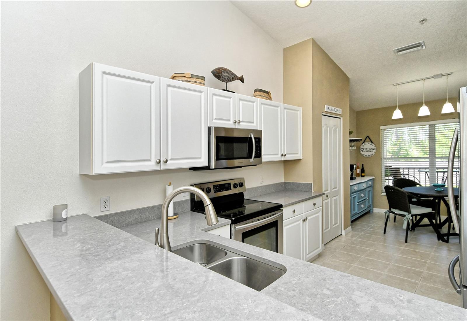 Image 17 of 53 For 5320 Hyland Hills Avenue 2222