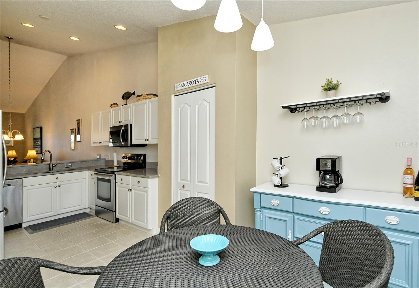 Image 20 of 53 For 5320 Hyland Hills Avenue 2222