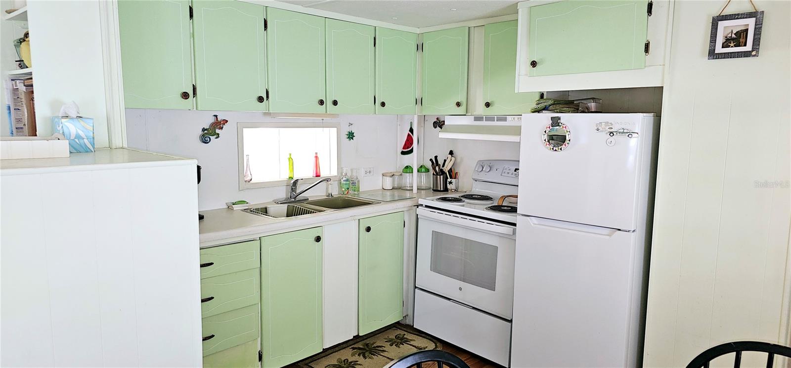 Image 4 of 27 For 10315 Cortez Road W 28-1