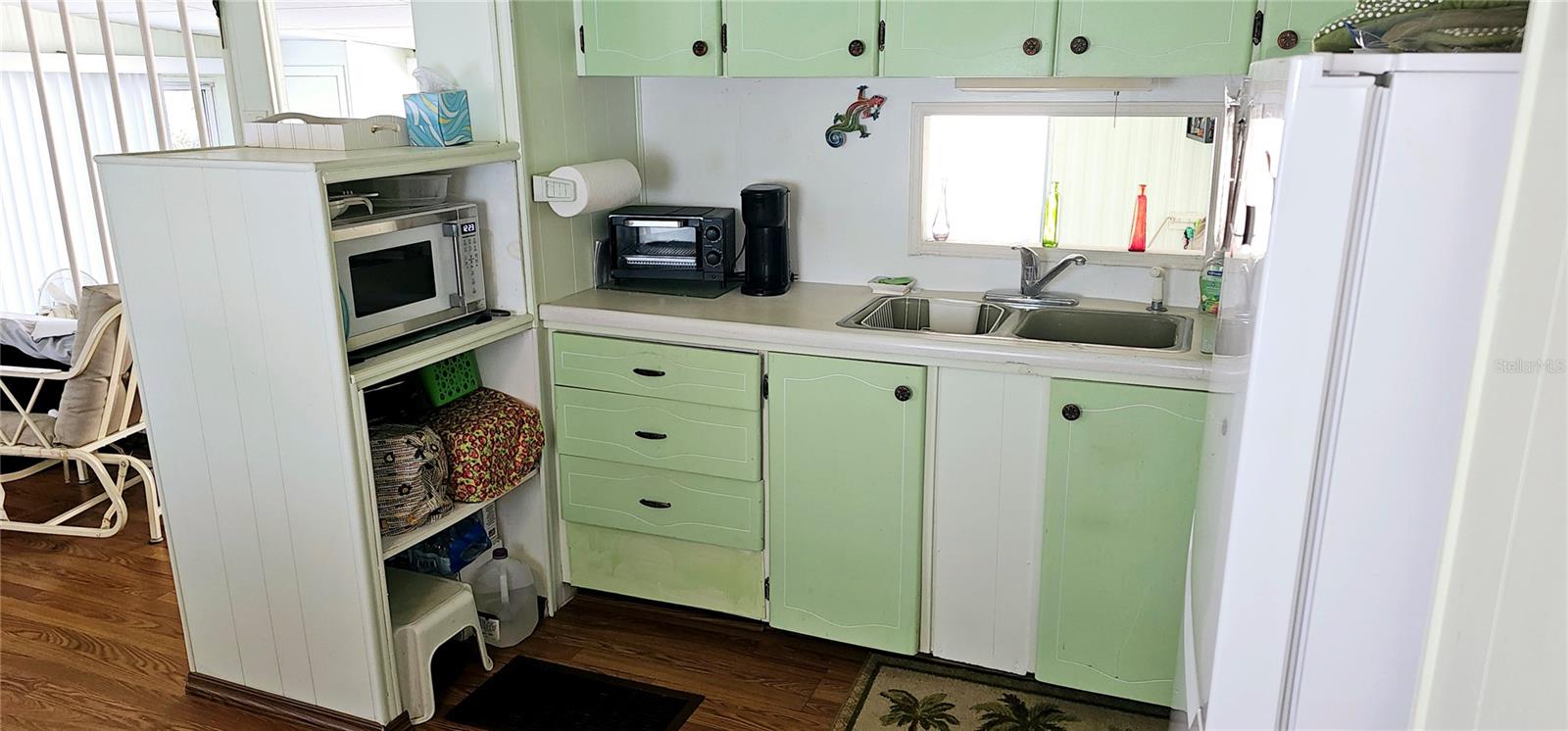 Image 6 of 27 For 10315 Cortez Road W 28-1