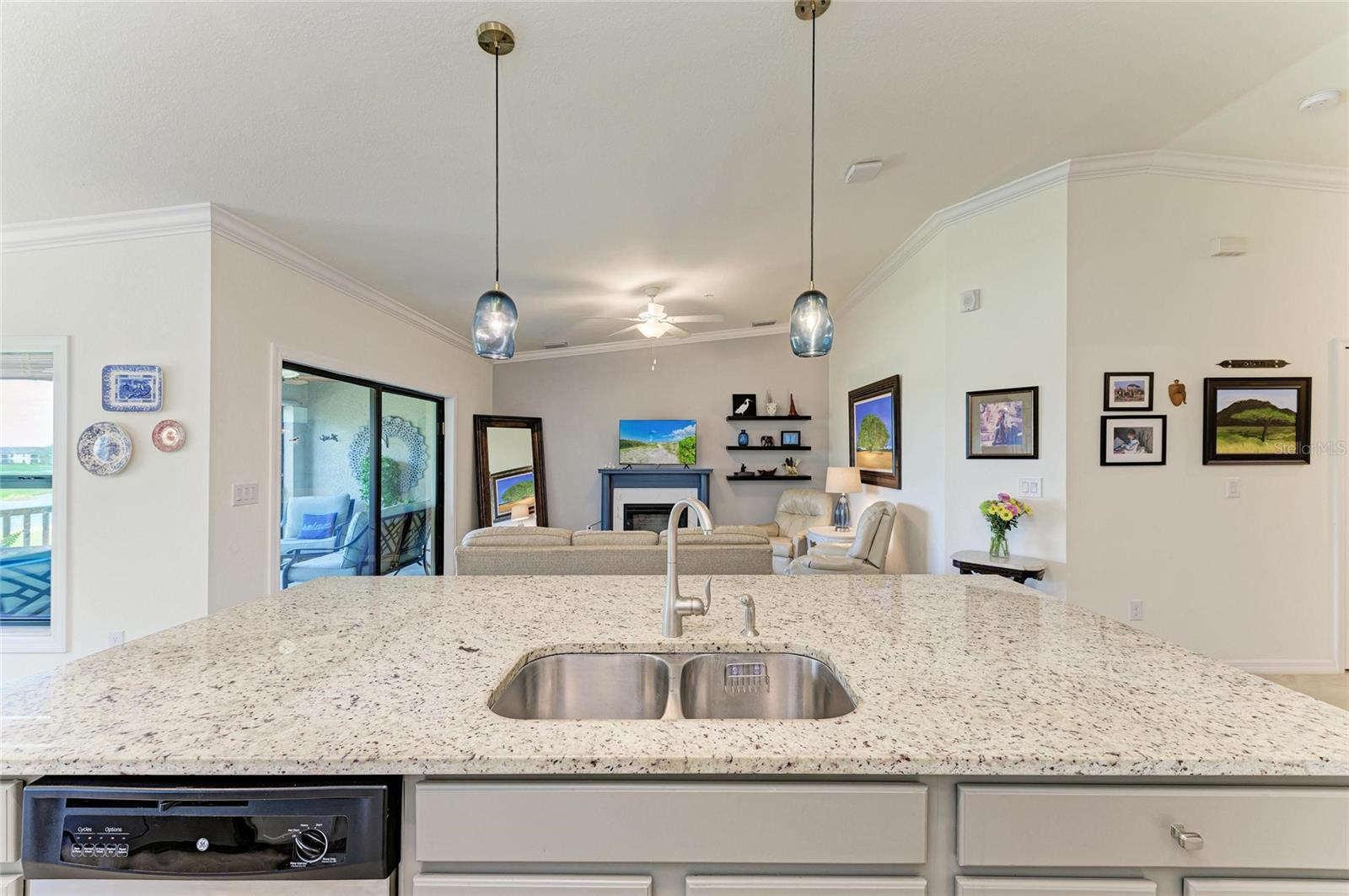 Image 17 of 61 For 5710 Palmer Circle 204
