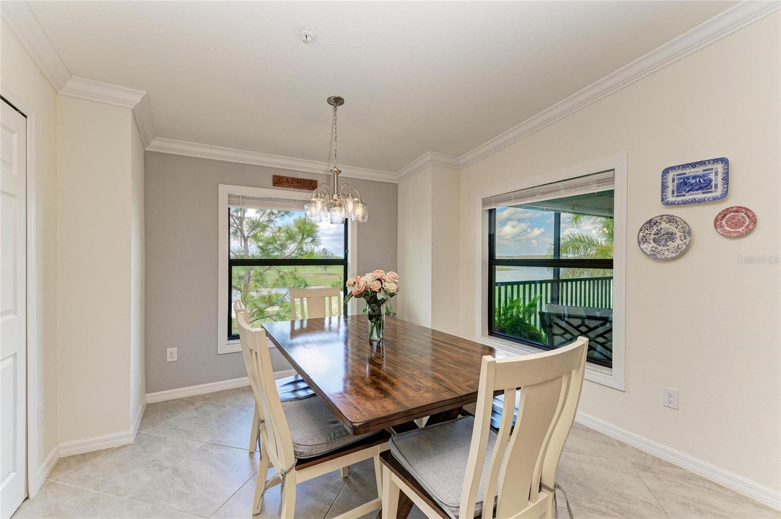 Image 21 of 61 For 5710 Palmer Circle 204