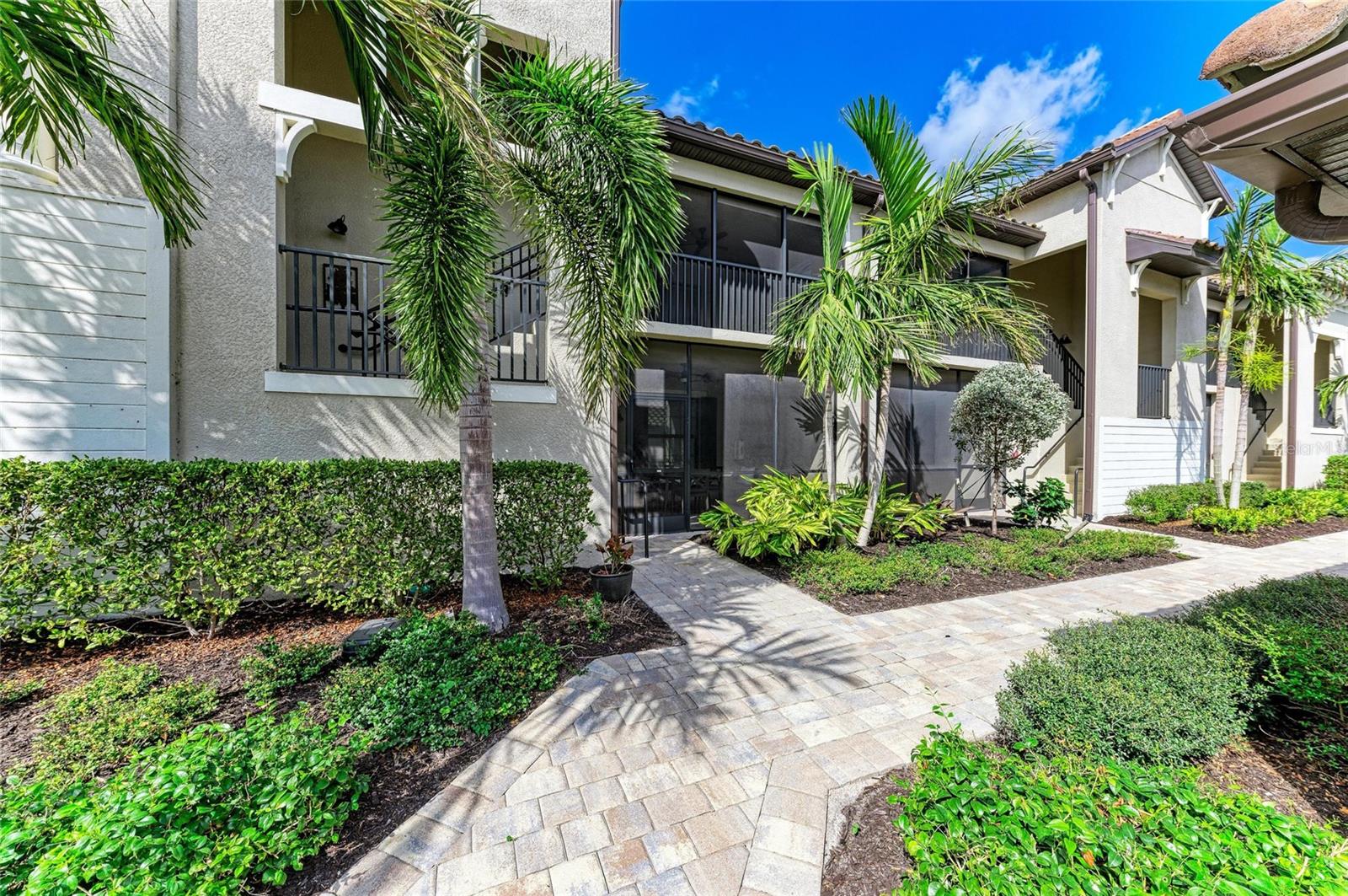 Image 4 of 61 For 5710 Palmer Circle 204