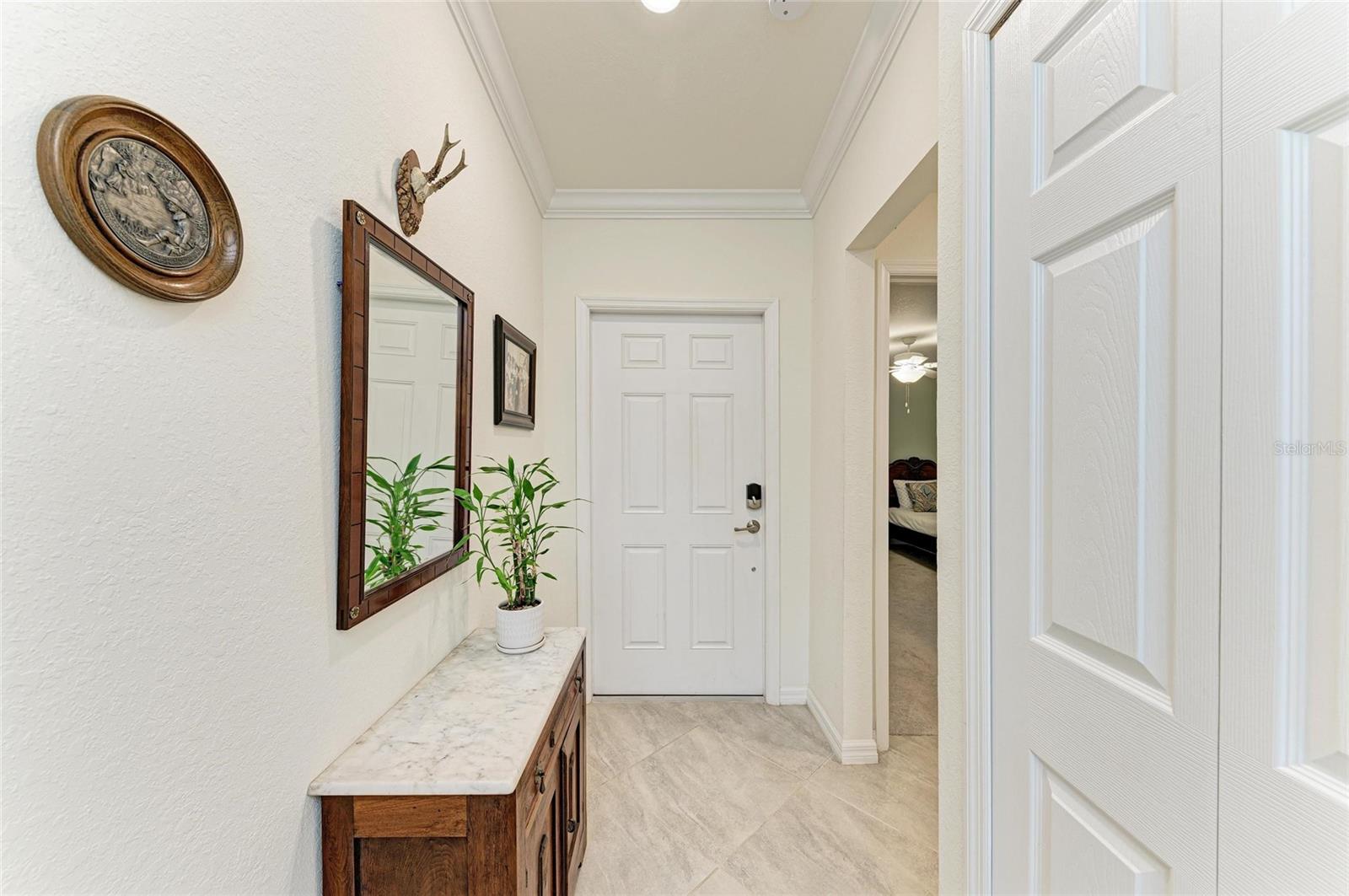 Image 9 of 61 For 5710 Palmer Circle 204