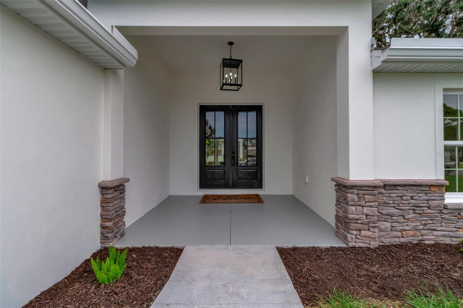 Image 14 of 83 For 756 Citrus Road
