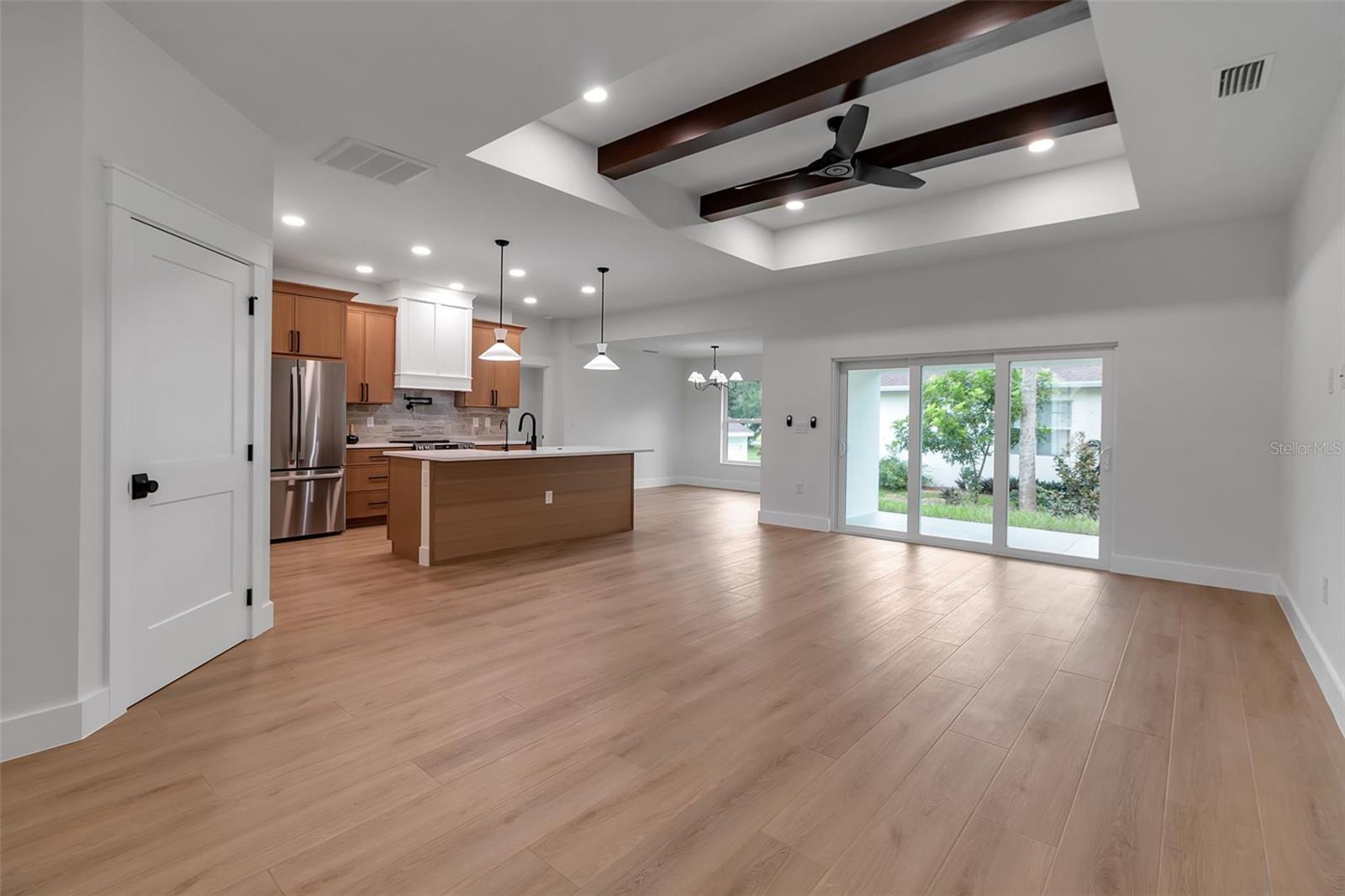 Image 15 of 83 For 756 Citrus Road
