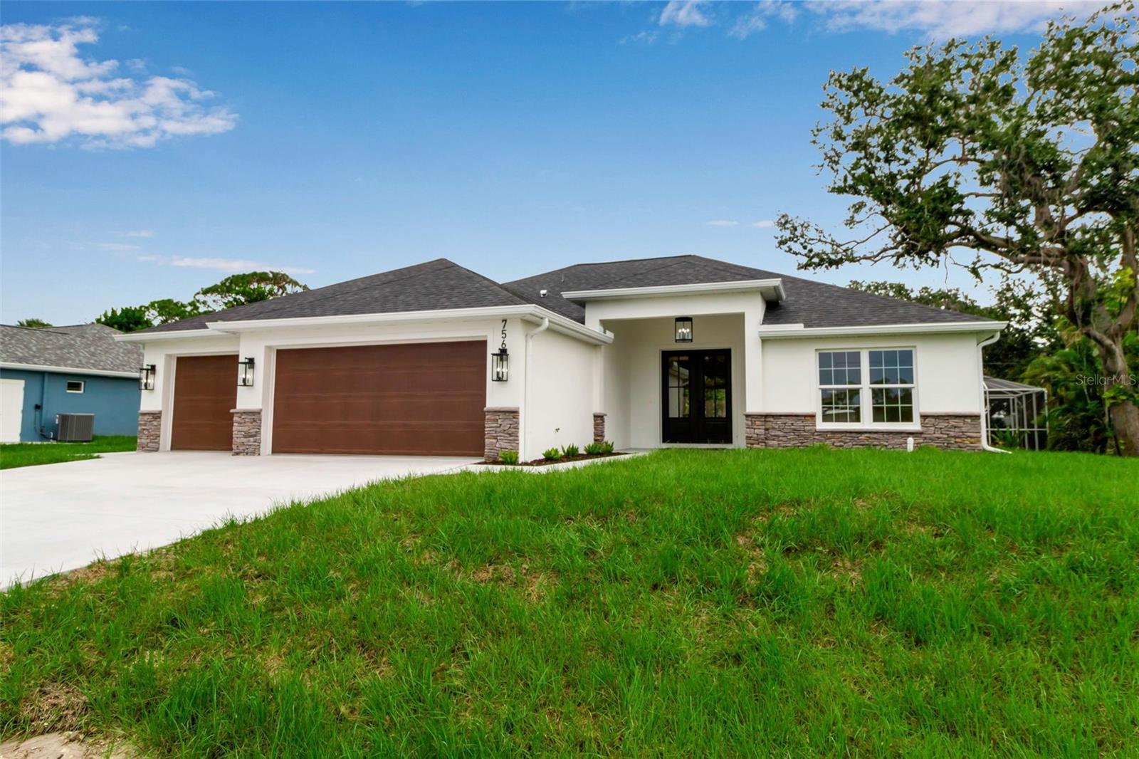 Image 5 of 83 For 756 Citrus Road
