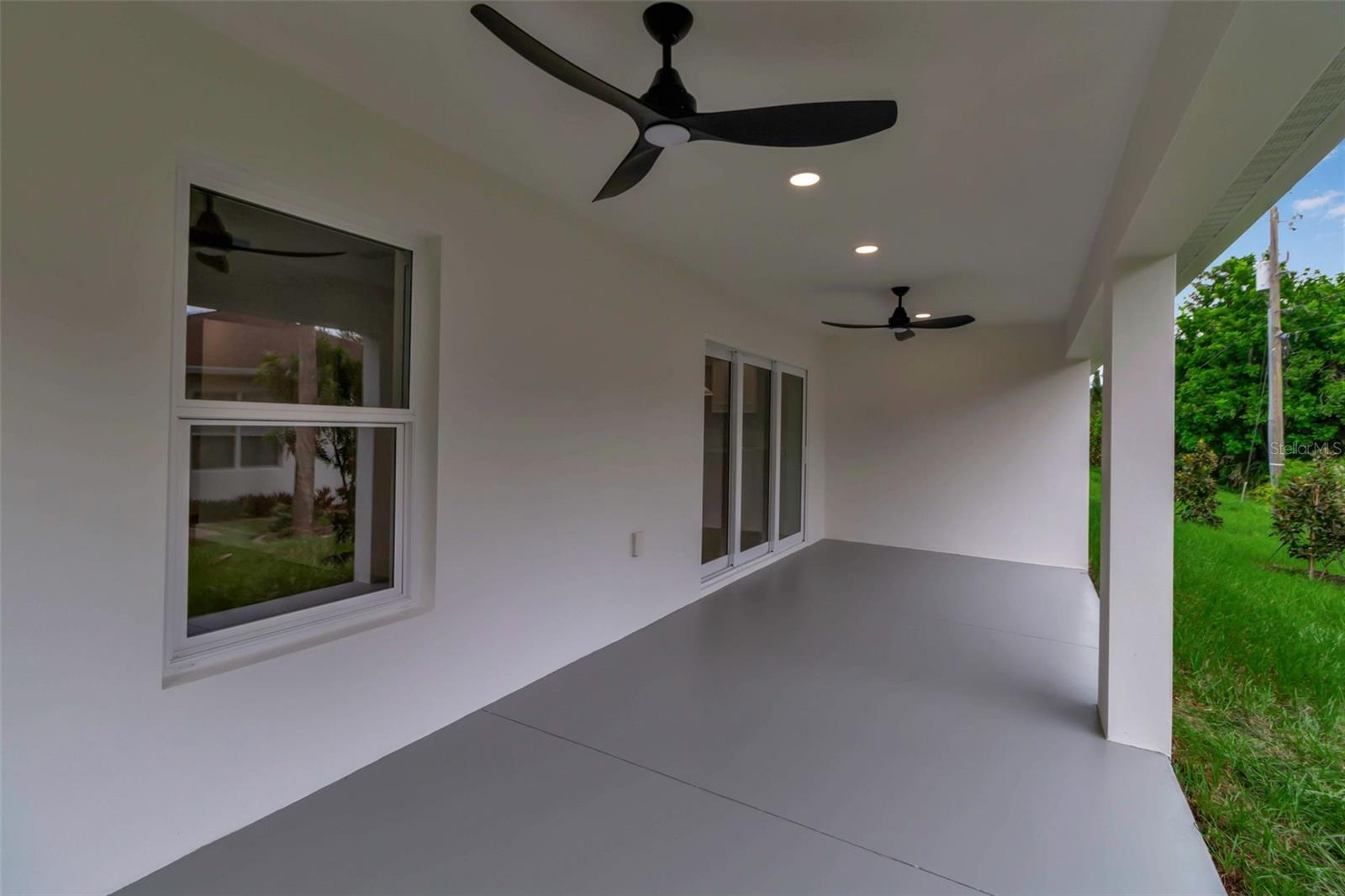 Image 8 of 83 For 756 Citrus Road