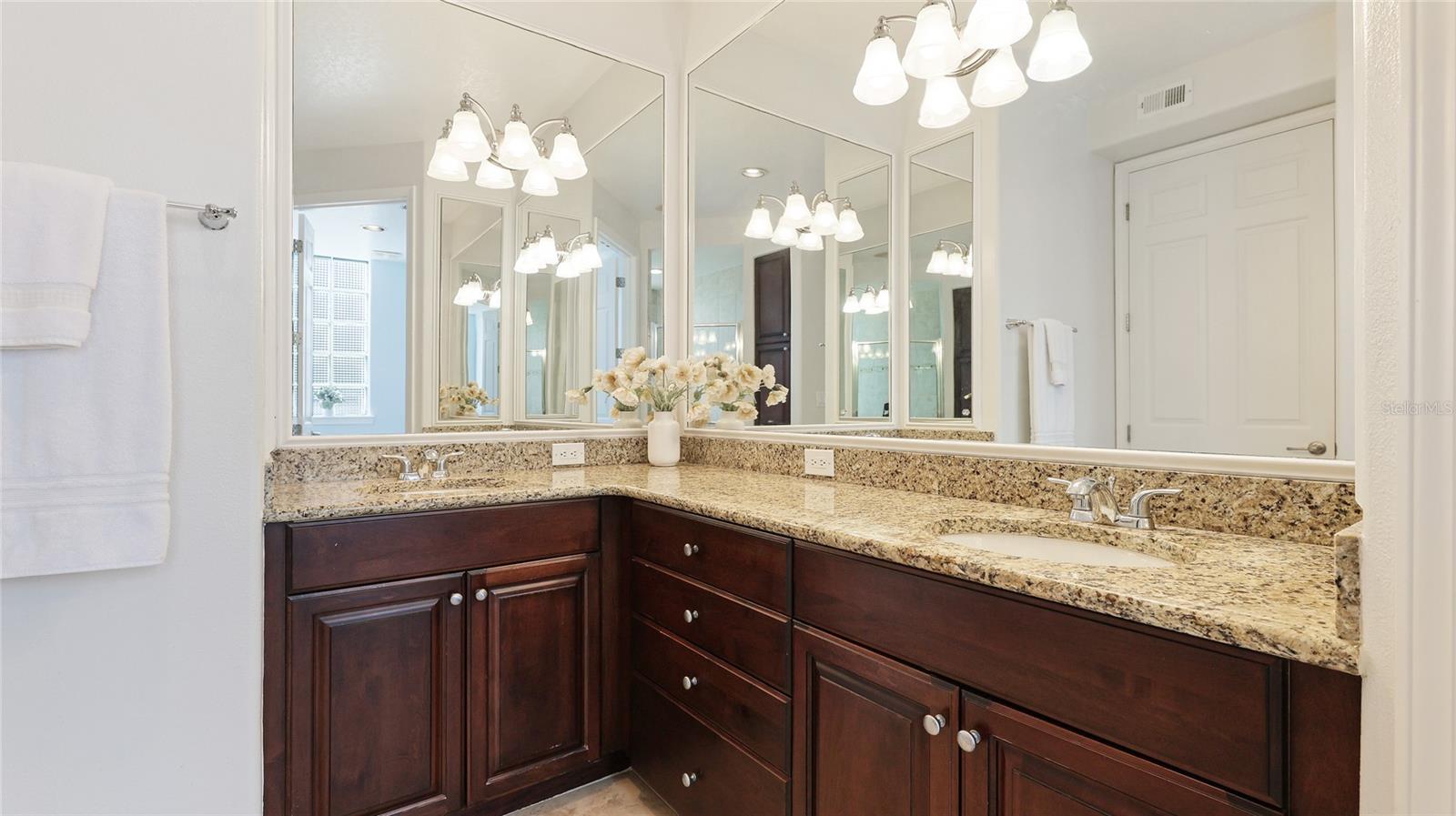 Image 21 of 43 For 8043 St Simons Street