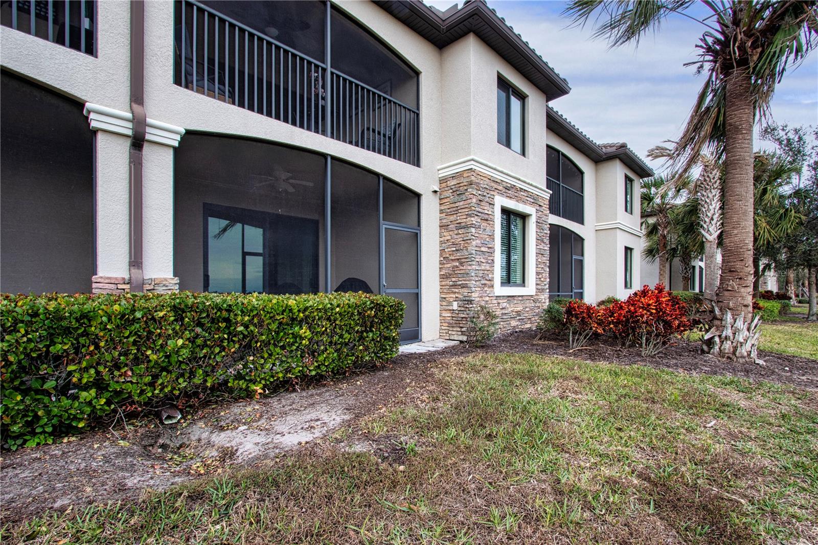 Image 30 of 73 For 5548 Palmer Circle 102
