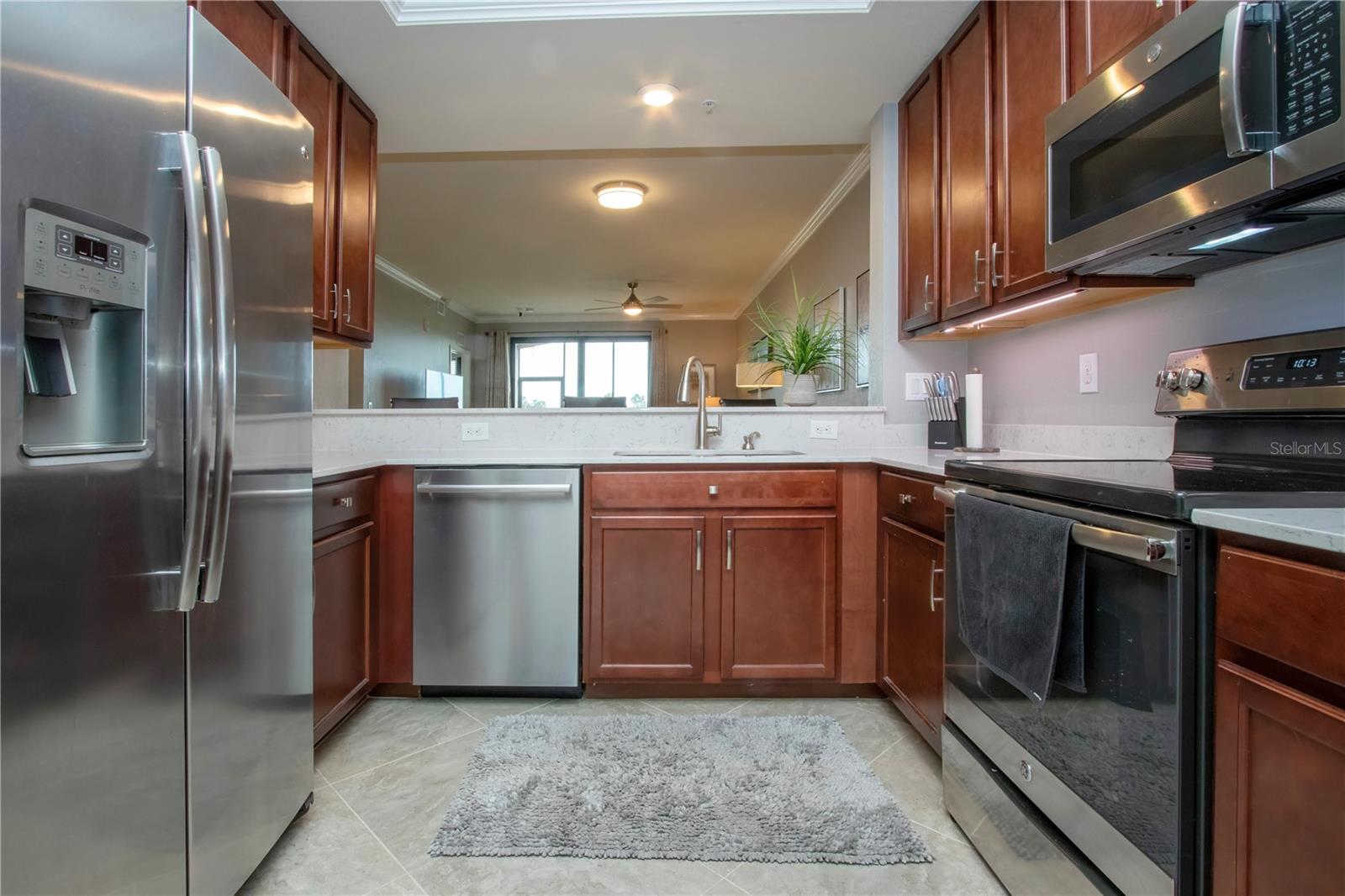 Image 46 of 73 For 5548 Palmer Circle 102
