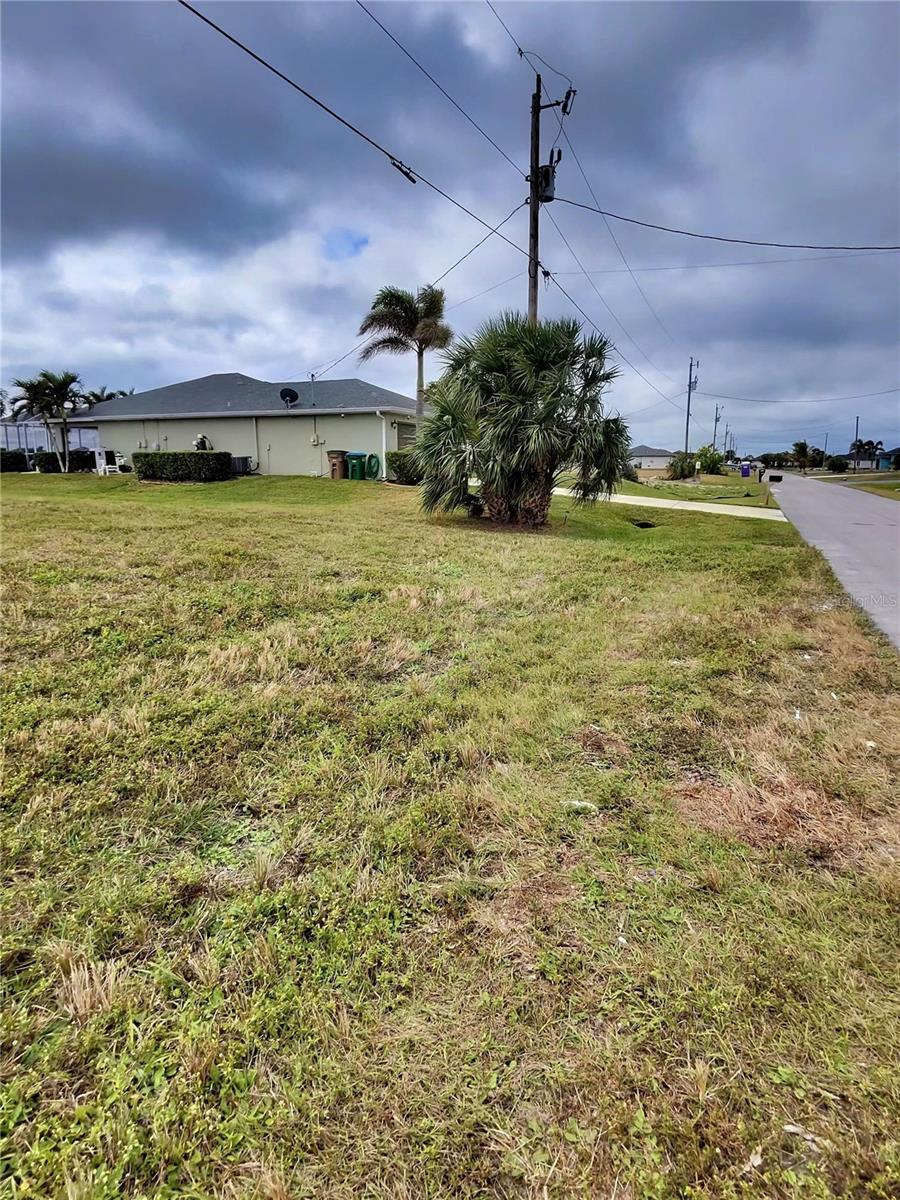 Image 6 of 11 For 4004 38th Terrace