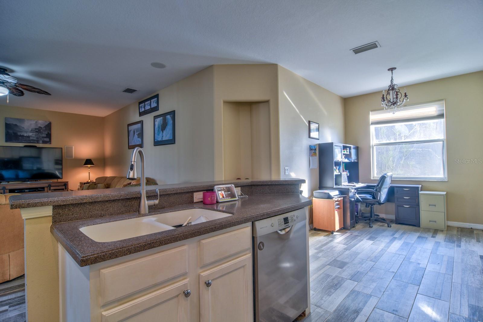 Image 18 of 60 For 12286 23rd Street E