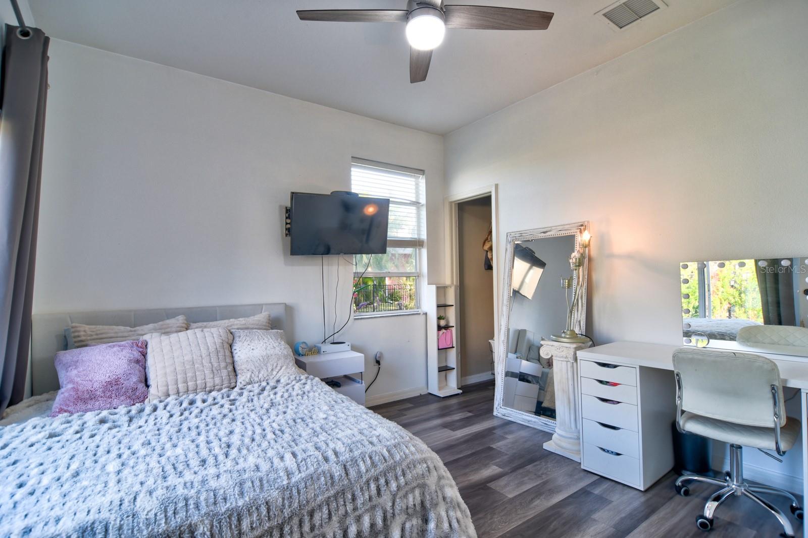 Image 29 of 60 For 12286 23rd Street E