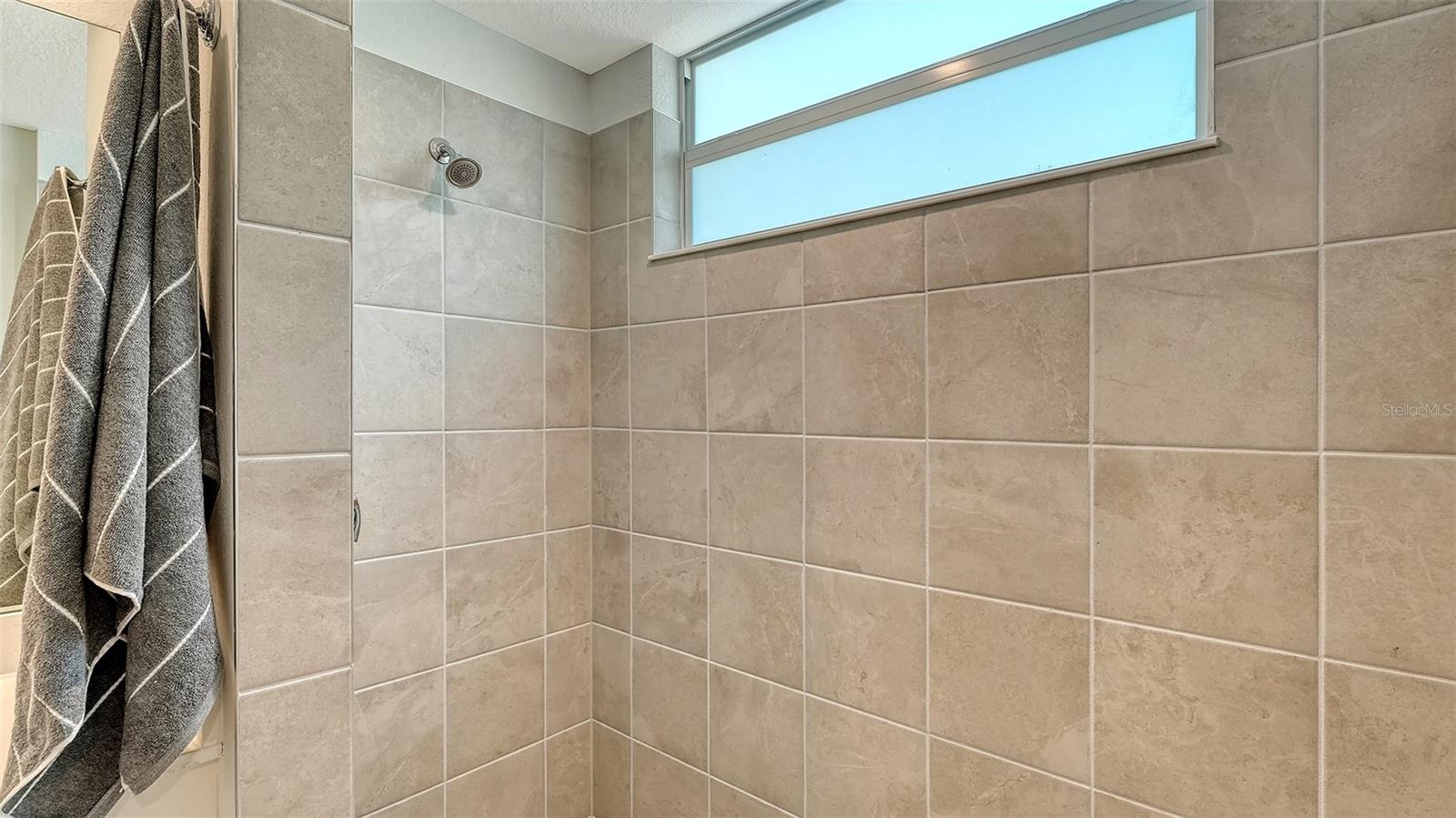 Image 28 of 87 For 17535 Opal Sand Drive 101