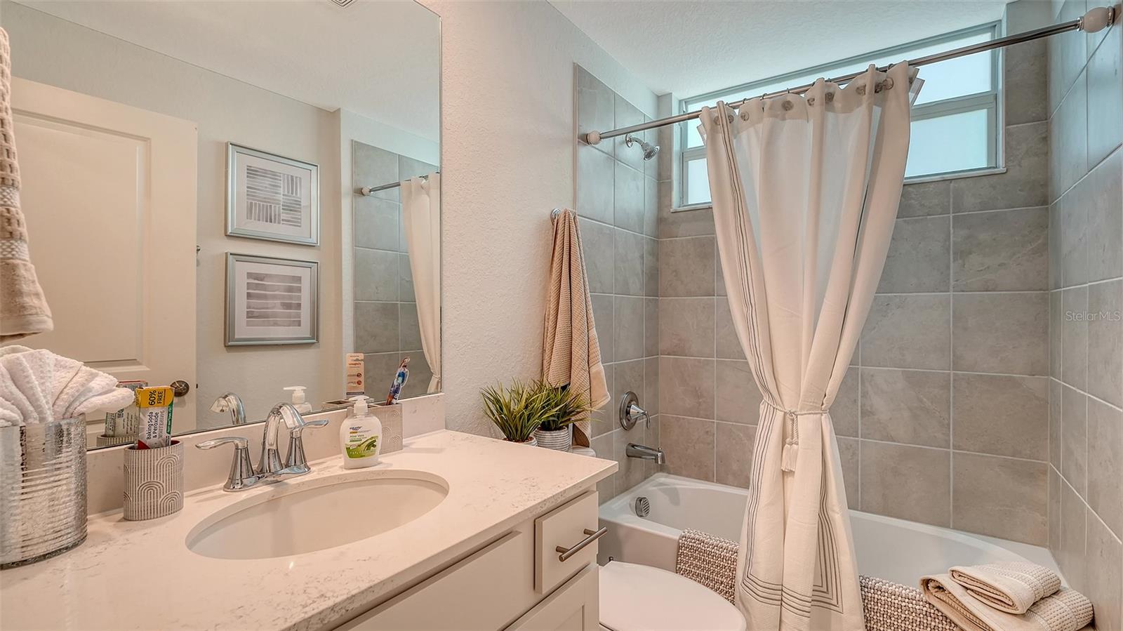 Image 33 of 87 For 17535 Opal Sand Drive 101