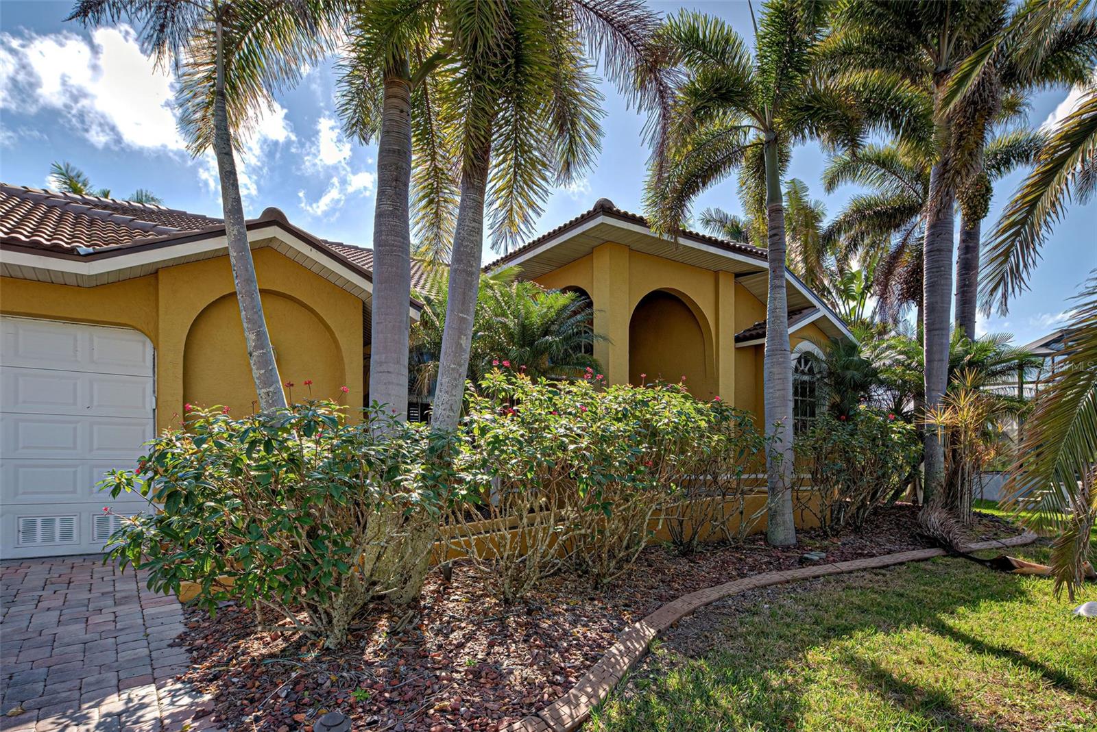 Image 4 of 84 For 5007 Palermo Drive