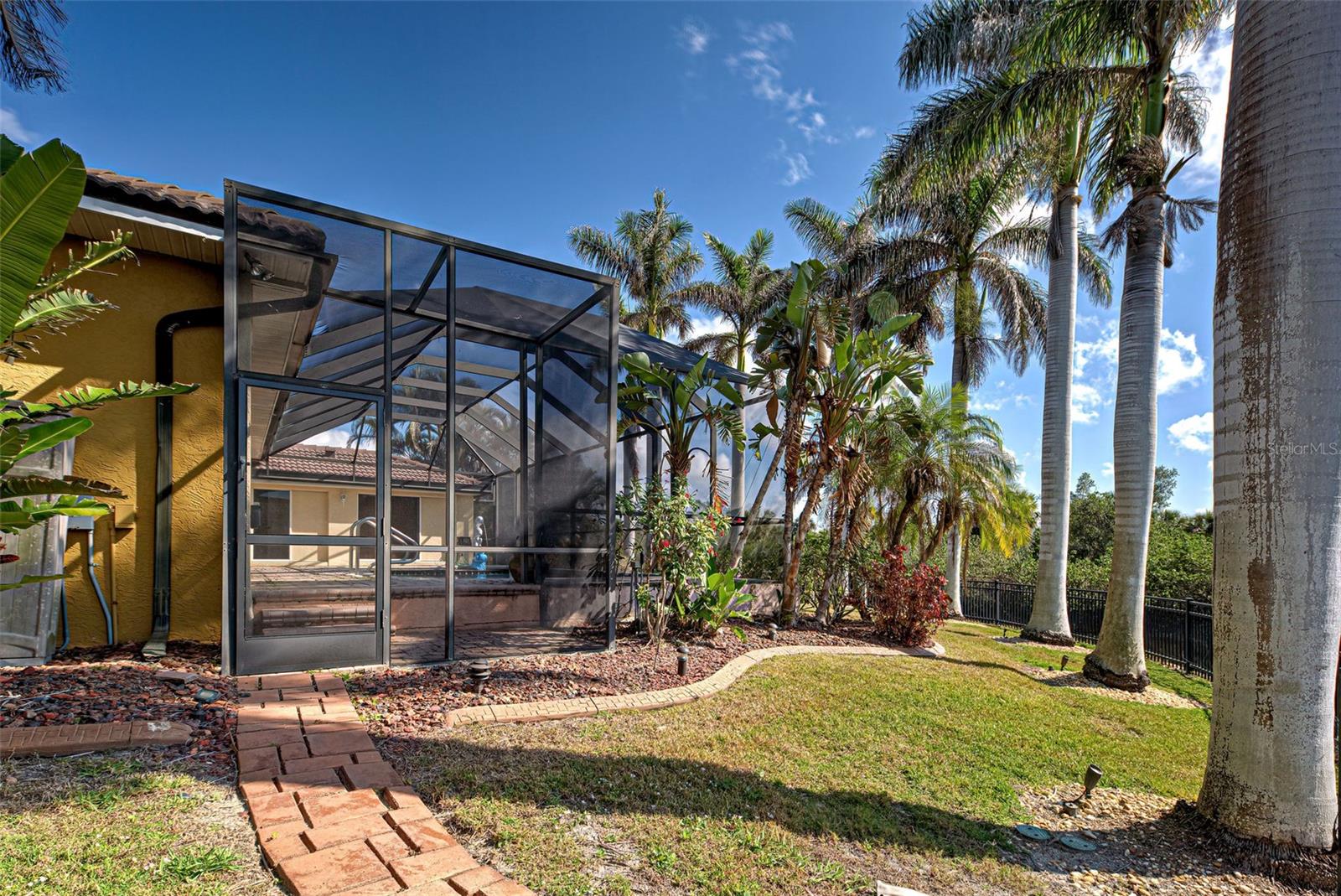 Image 6 of 84 For 5007 Palermo Drive