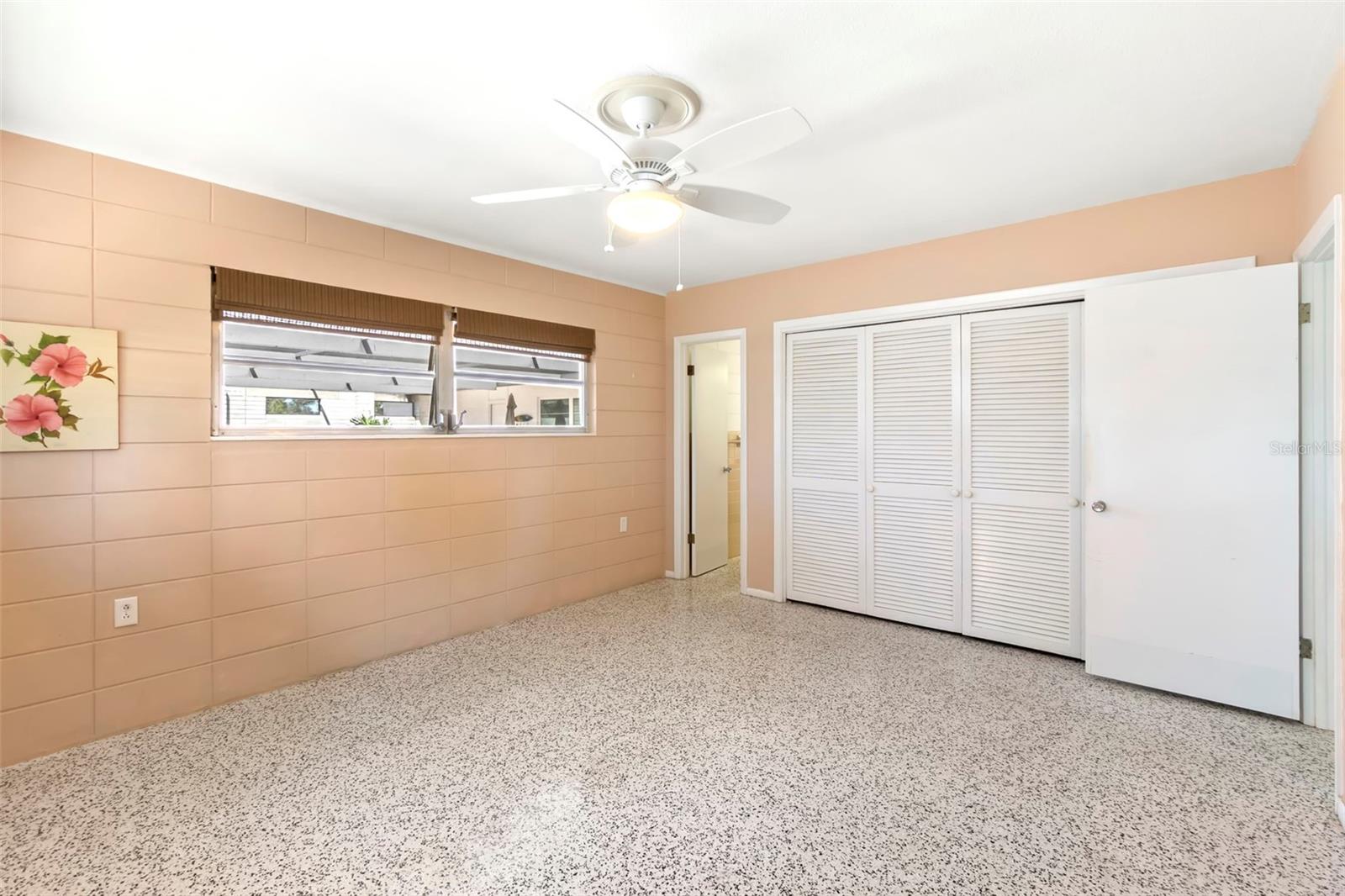 Image 31 of 36 For 45 Cape Haze Drive