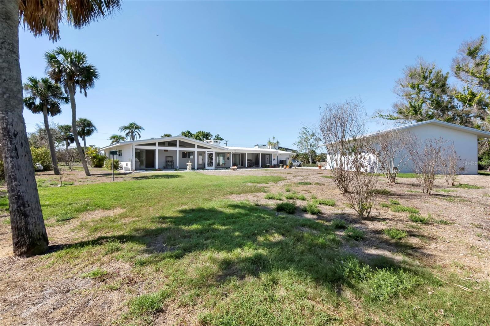 Image 34 of 36 For 45 Cape Haze Drive