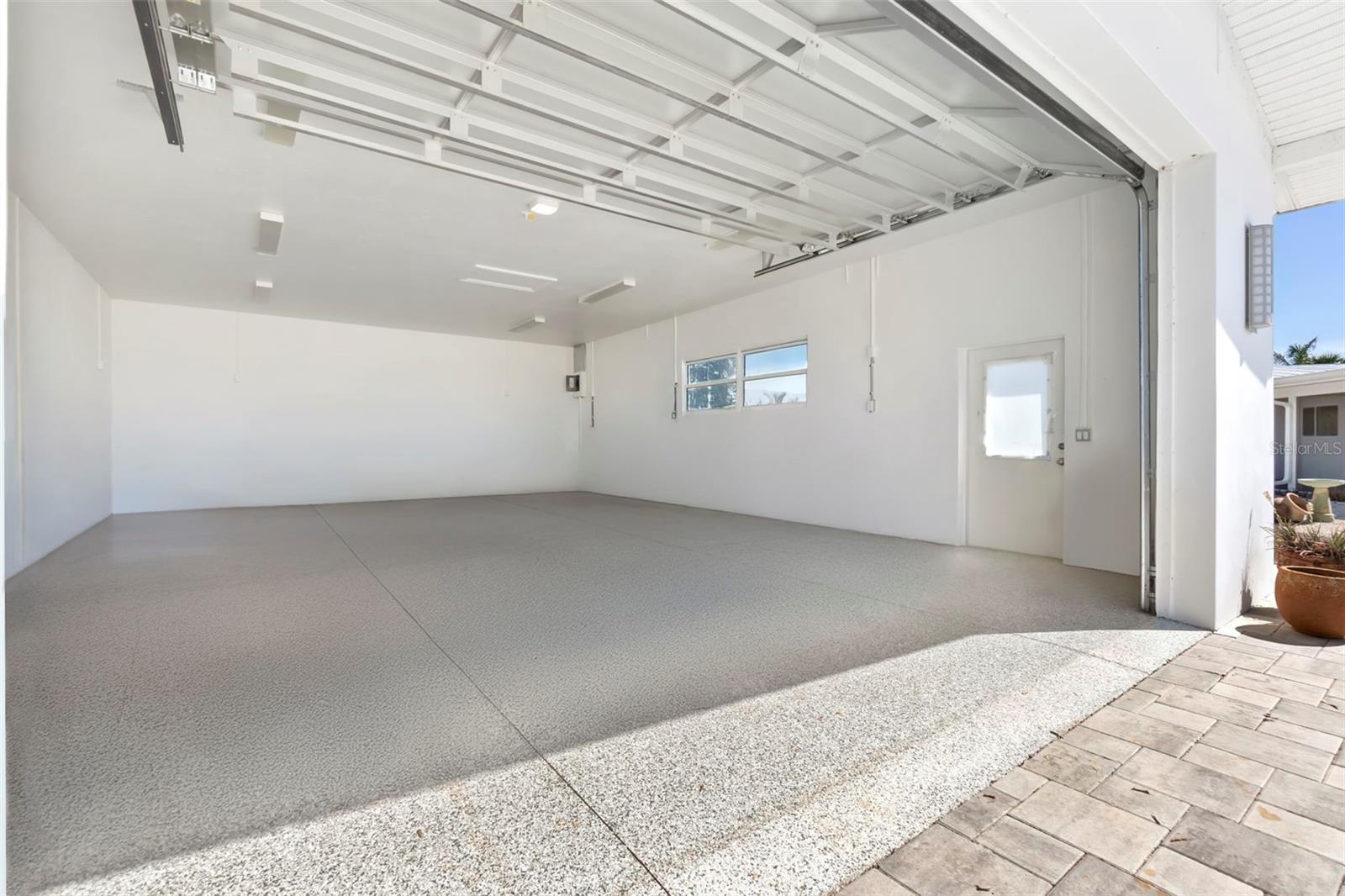 Image 4 of 36 For 45 Cape Haze Drive