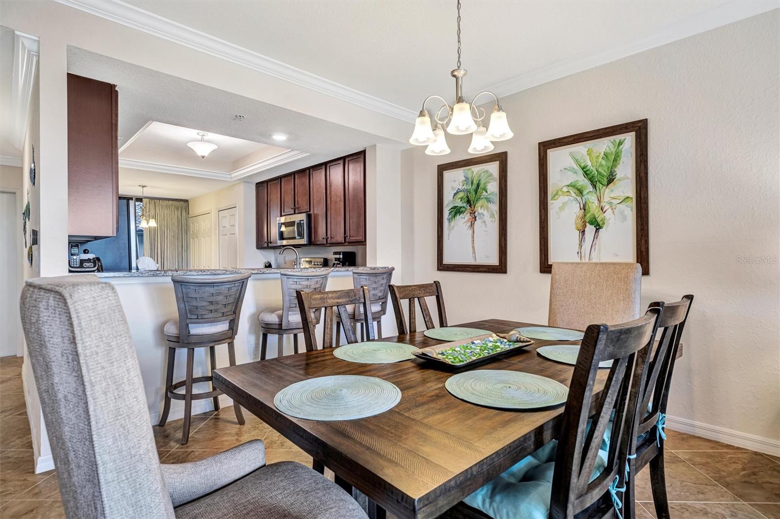 Image 14 of 67 For 5527 Palmer Circle 105