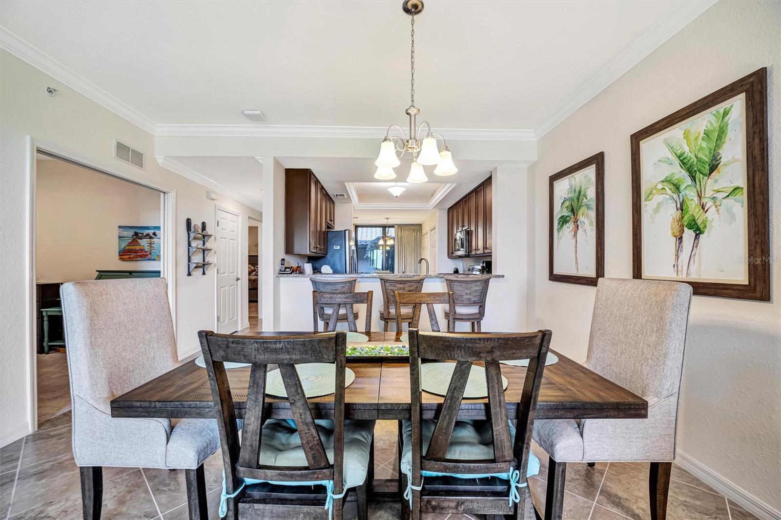 Image 15 of 67 For 5527 Palmer Circle 105