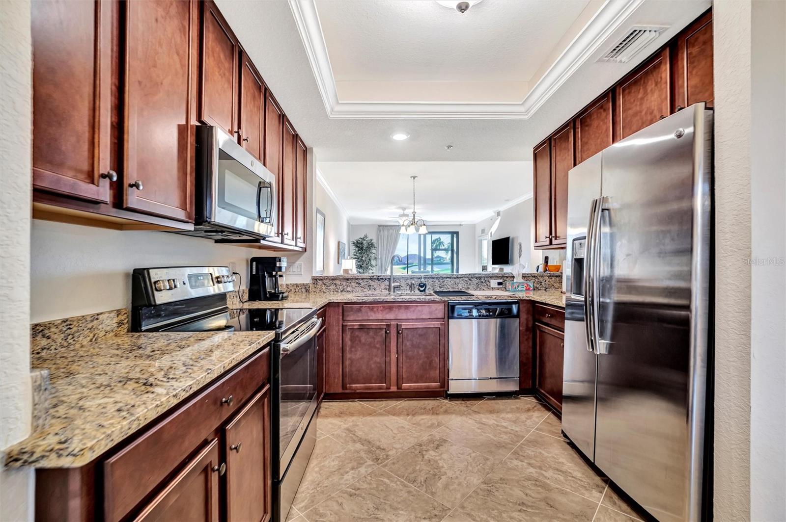 Image 19 of 67 For 5527 Palmer Circle 105
