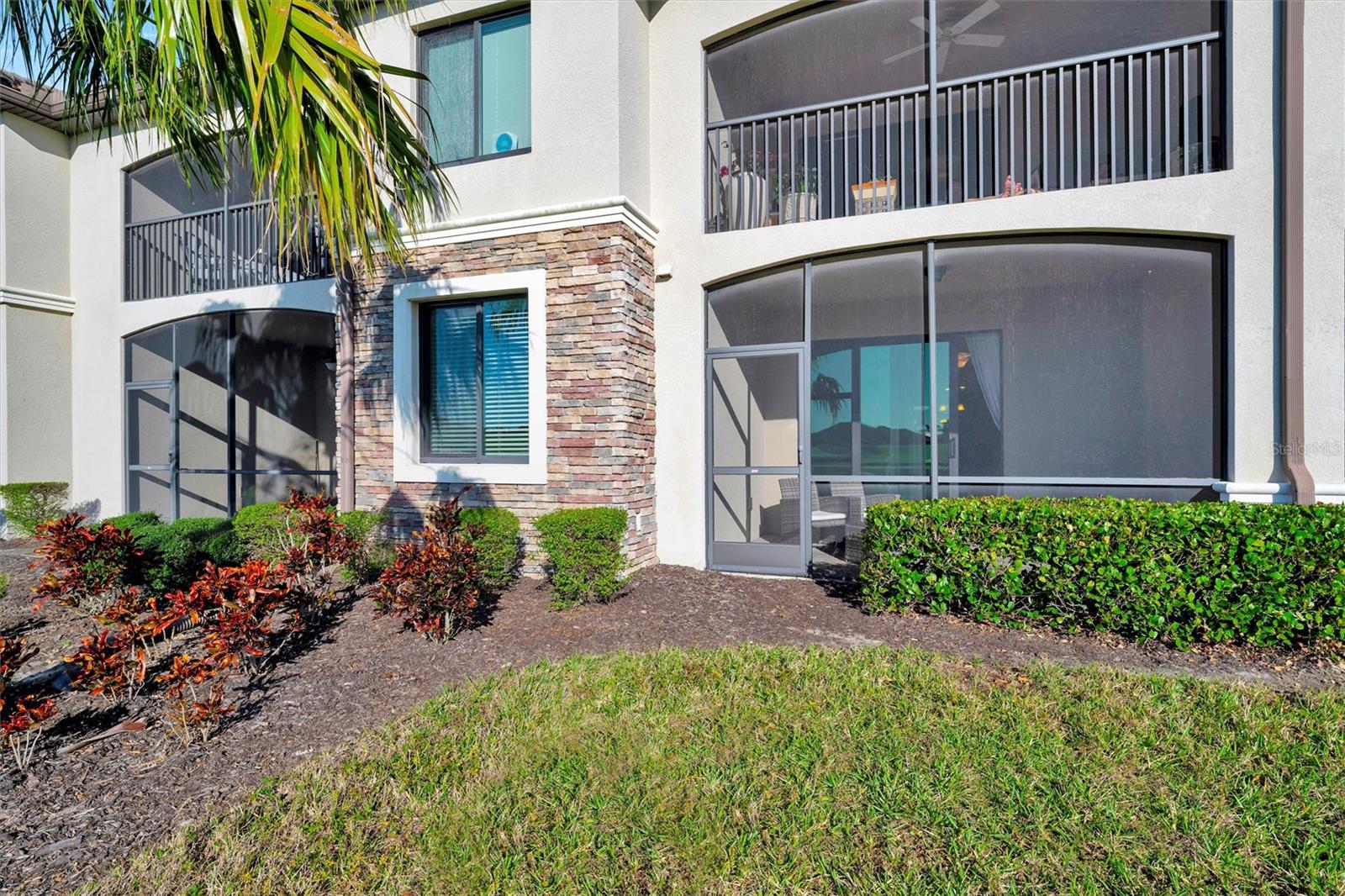Image 45 of 67 For 5527 Palmer Circle 105