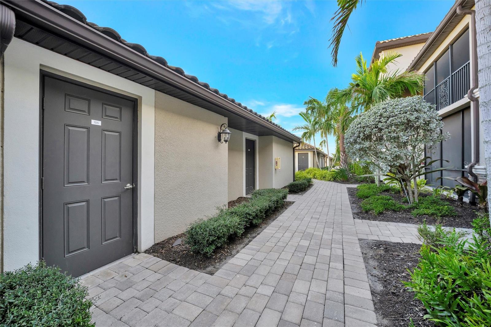 Image 5 of 67 For 5527 Palmer Circle 105