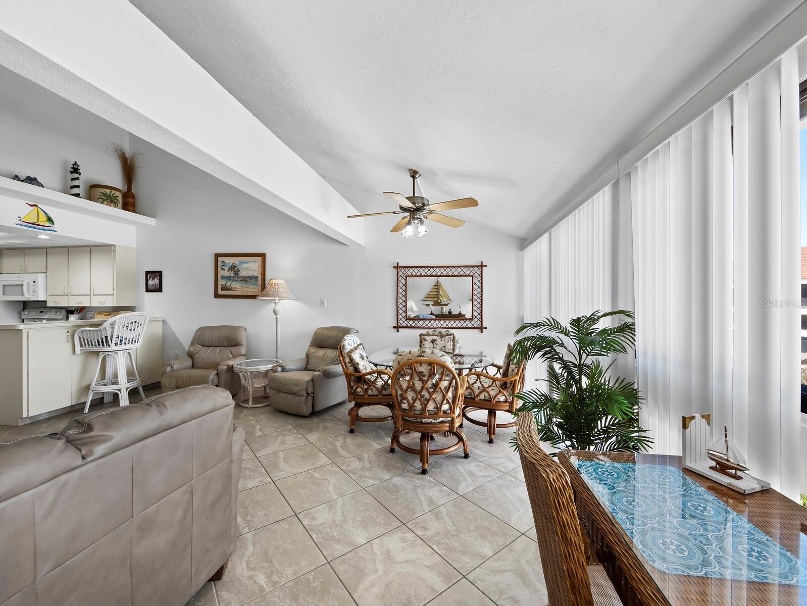 Image 14 of 27 For 4621 Gulf Of Mexico Drive 19b
