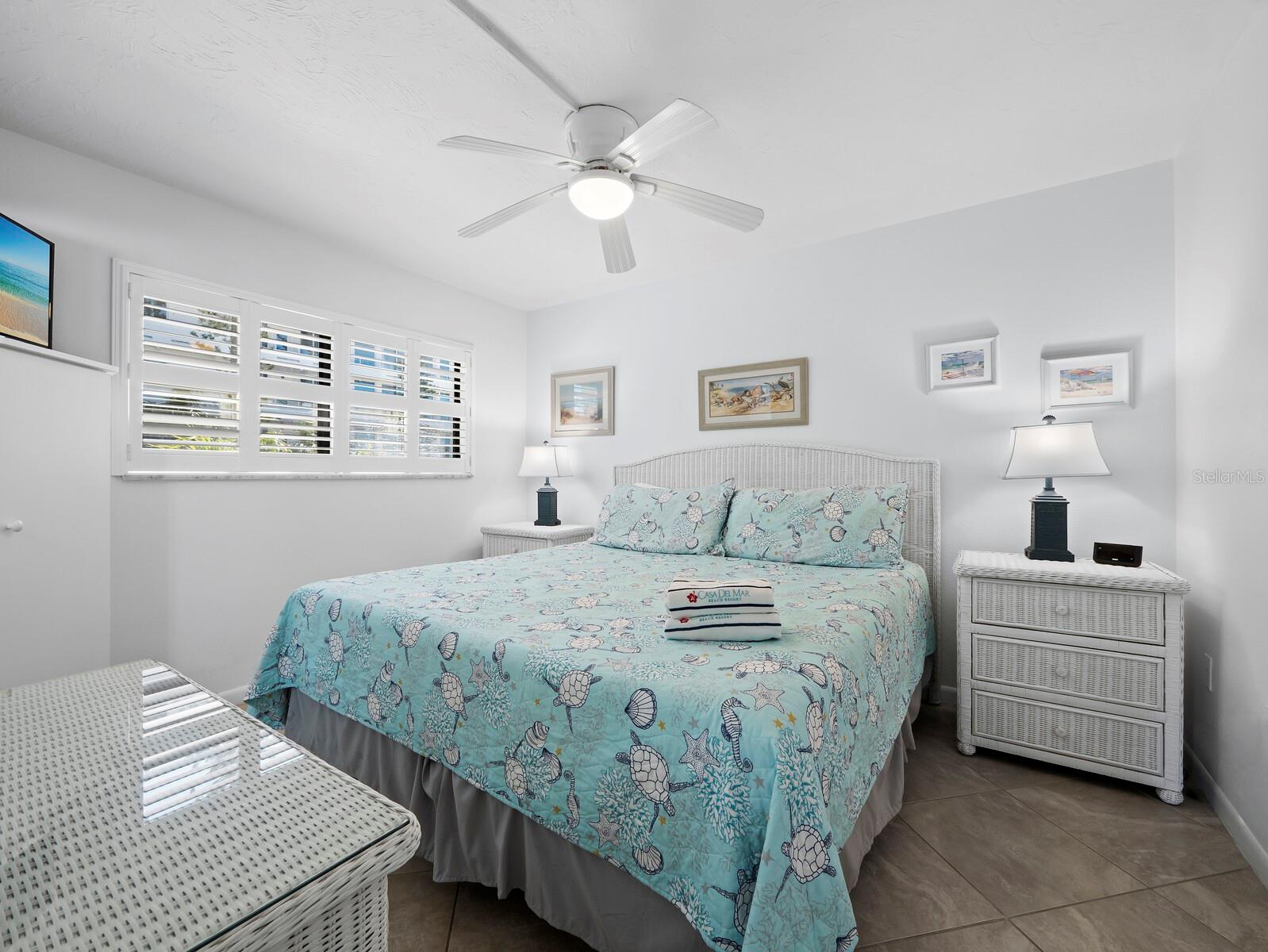 Image 19 of 27 For 4621 Gulf Of Mexico Drive 19b