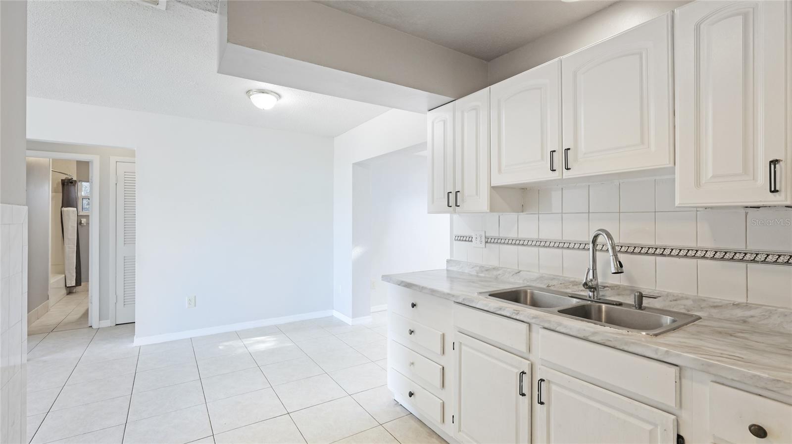Image 8 of 27 For 8003 Herbison Avenue