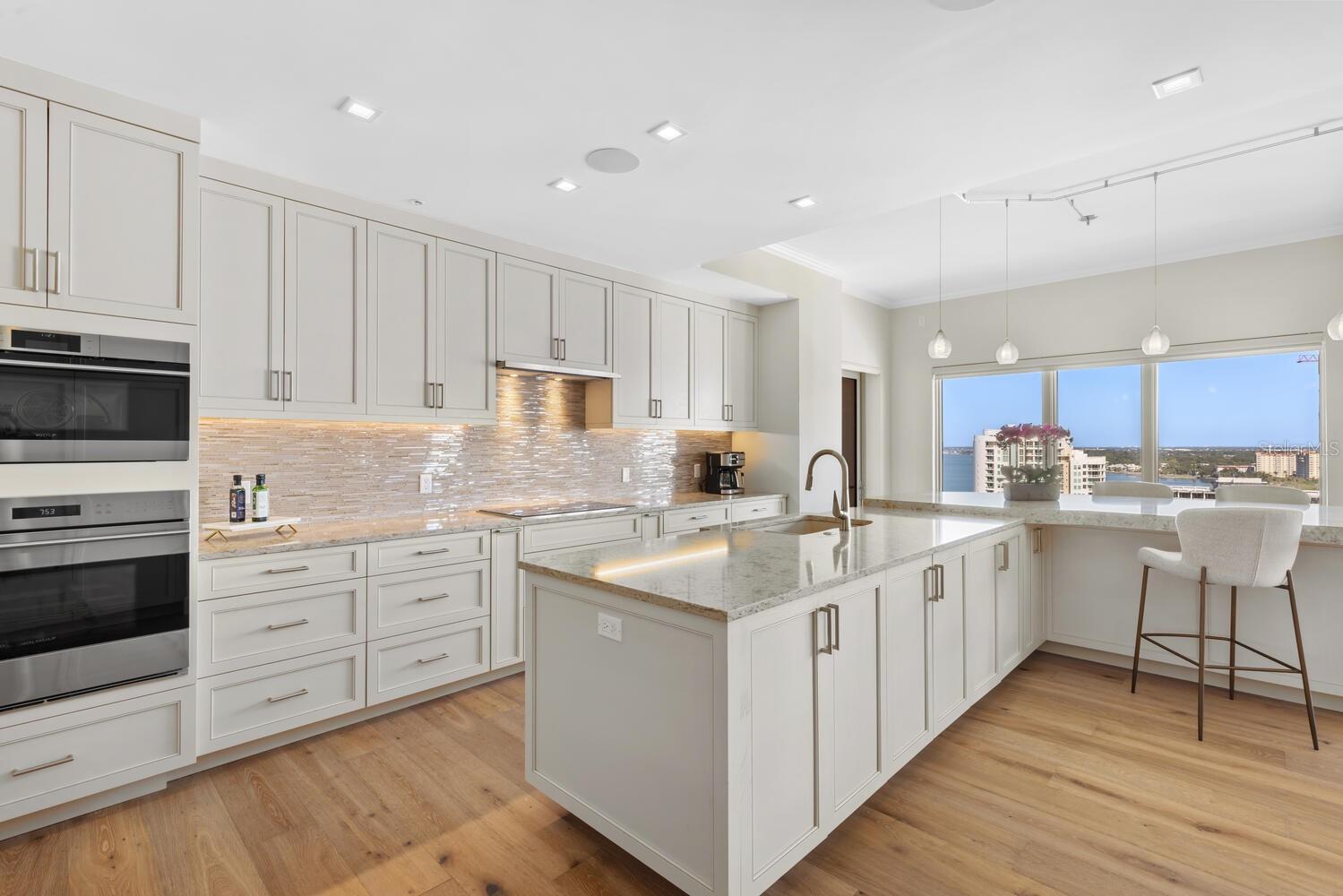 Image 20 of 65 For 1111 Ritz Carlton Drive 1803